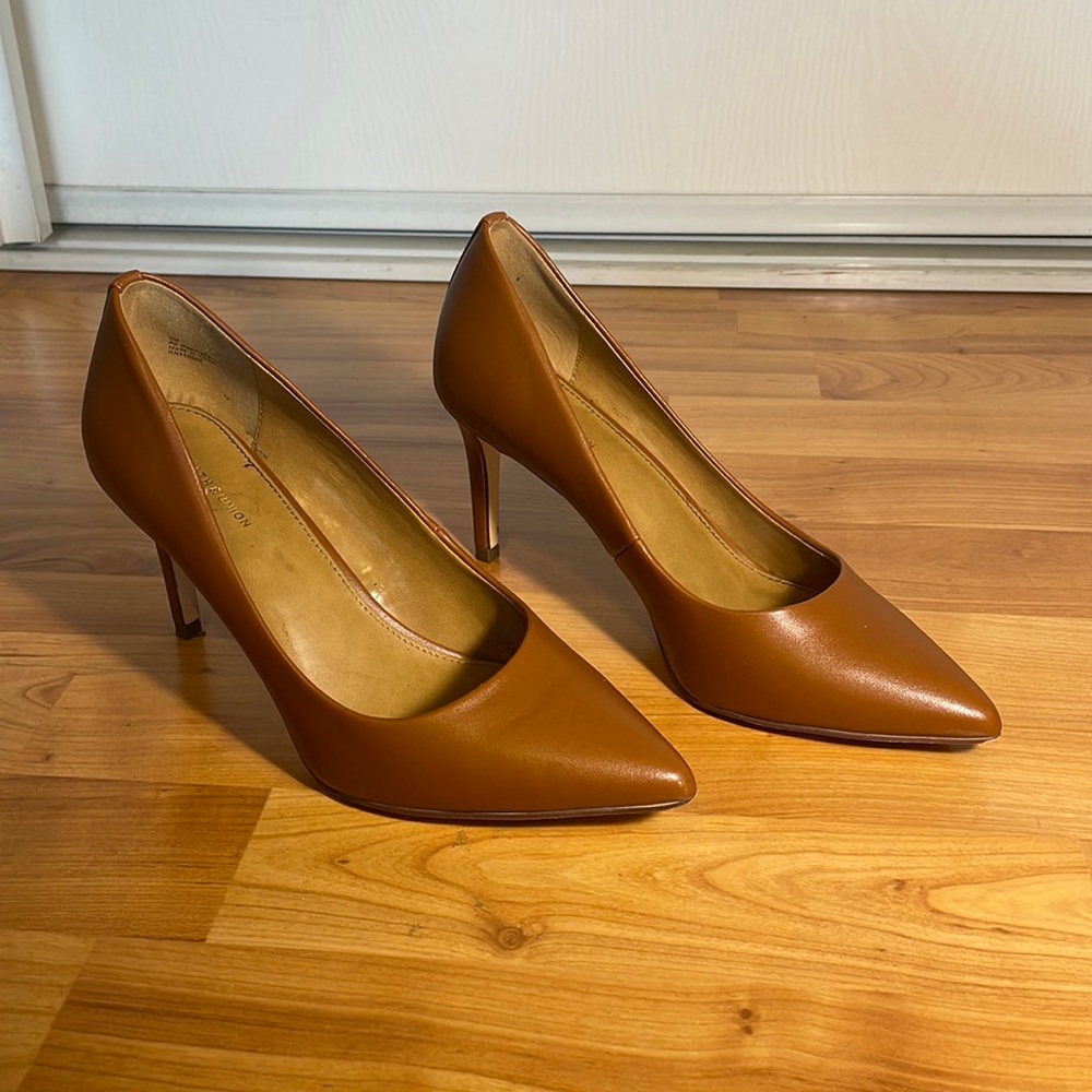 14th & Union Brown Heels